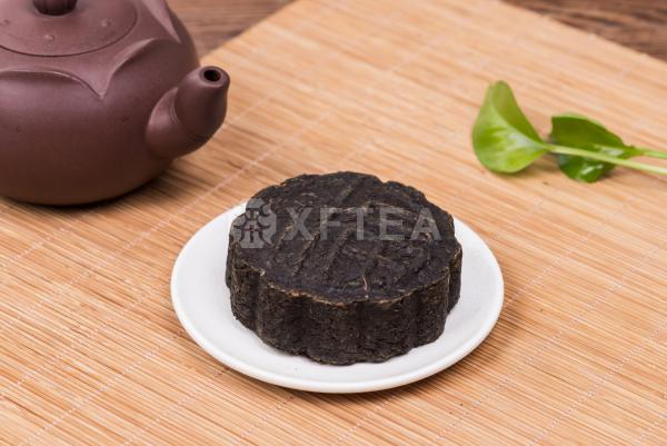 Moon Cake Dark Tea